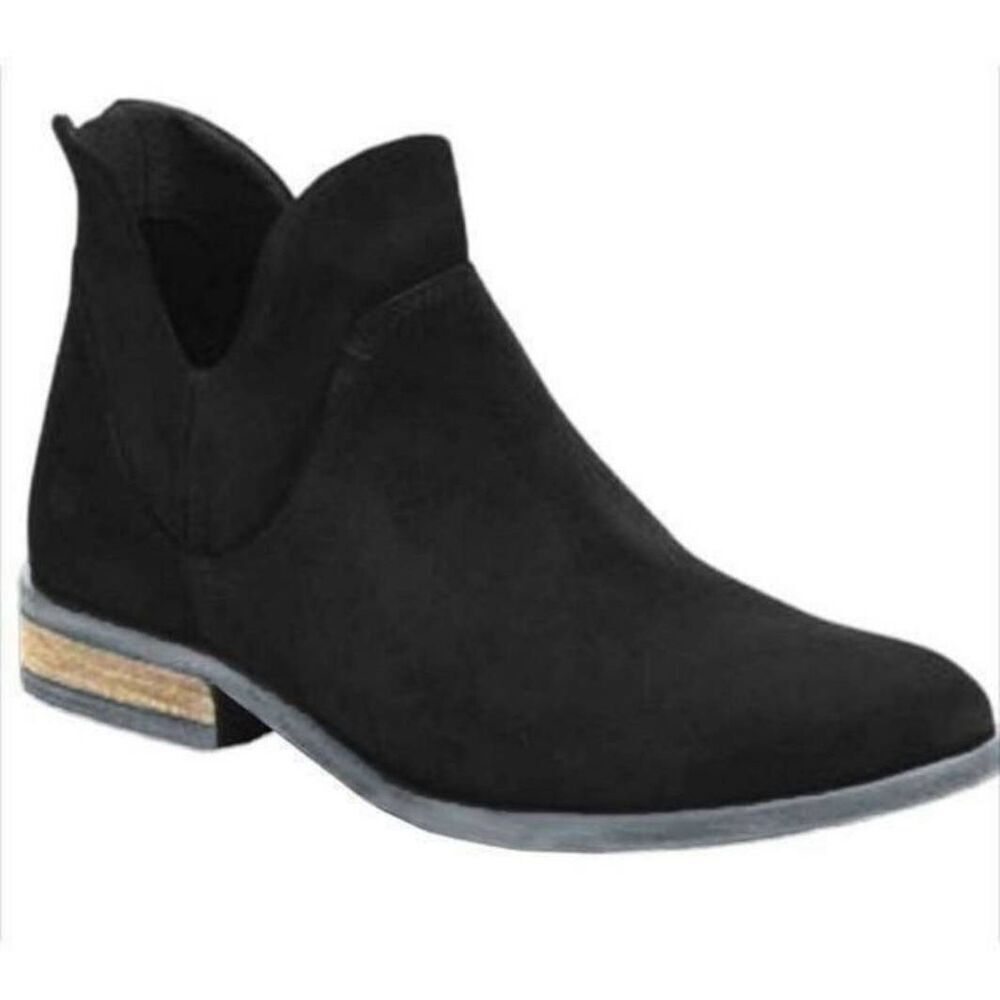 BORN Arula Black Suede Side Zip Ankle Boot Size 7/38